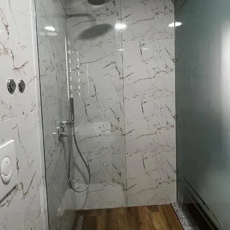 מלון 90 Boutique 4*