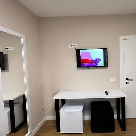 90 Boutique Hotel 4*