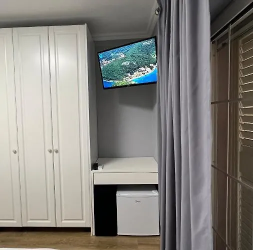 酒店 90 Boutique 地拉那