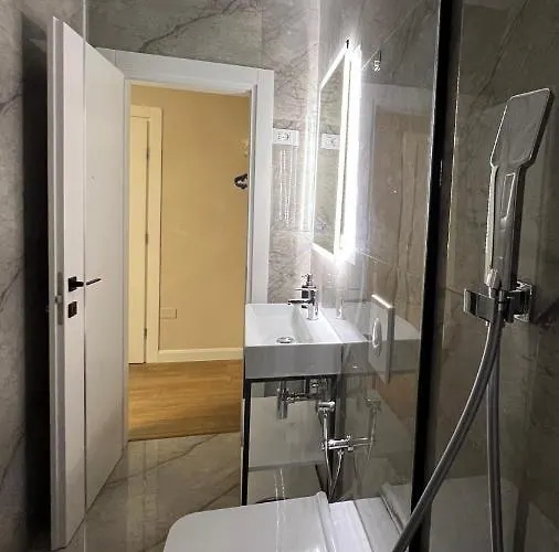 90 Boutique 地拉那