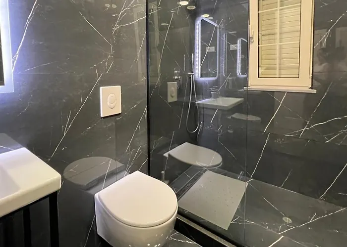 90 Boutique 地拉那